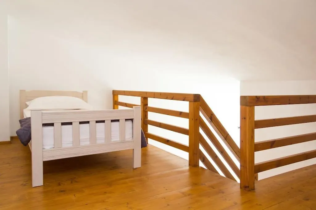 Exclusive Apartment Tirana 0*,  Albania